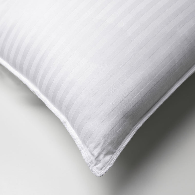 Hotel Dolce Notte II Hypoallergenic Medium Pillow