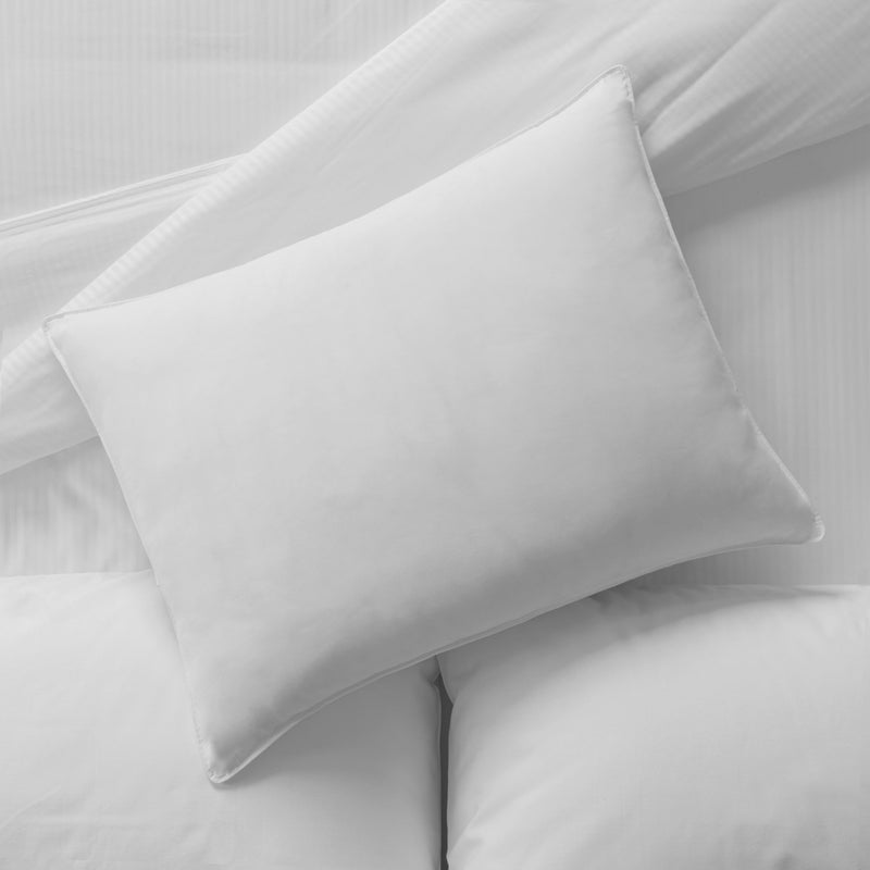 Hotel Sahara Nights II Easy Care Firm Pillow