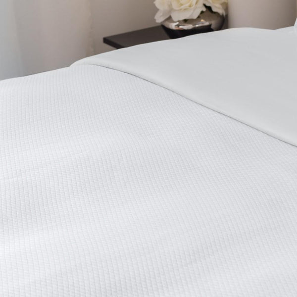Hotel Sochic Light Jacquard Microfiber Blanket